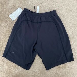 Lululemon Pace Breaker liner 9” inseam black sz S